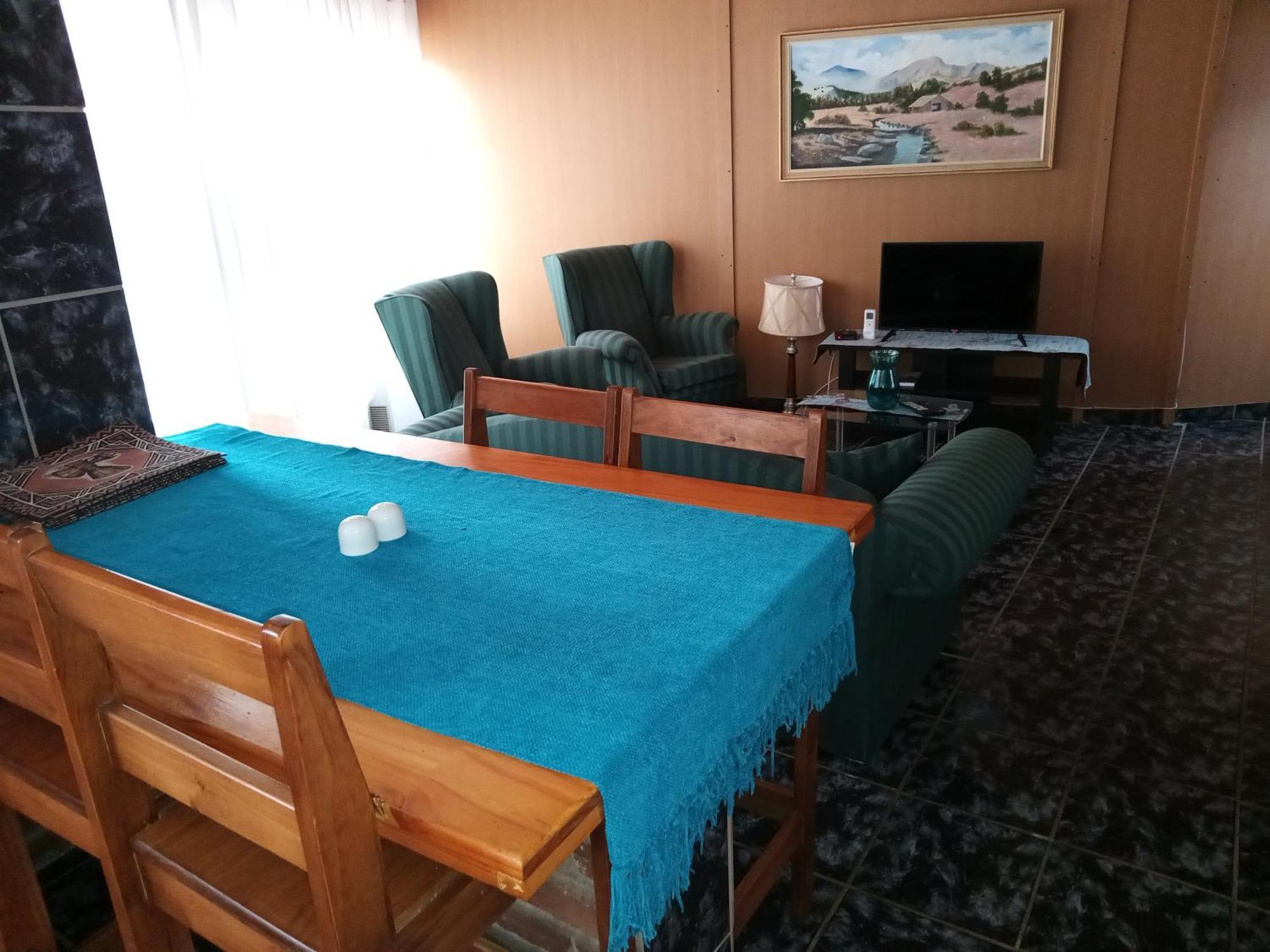 גרייפדאם Sunrose Group Of Guesthouses מראה חיצוני תמונה