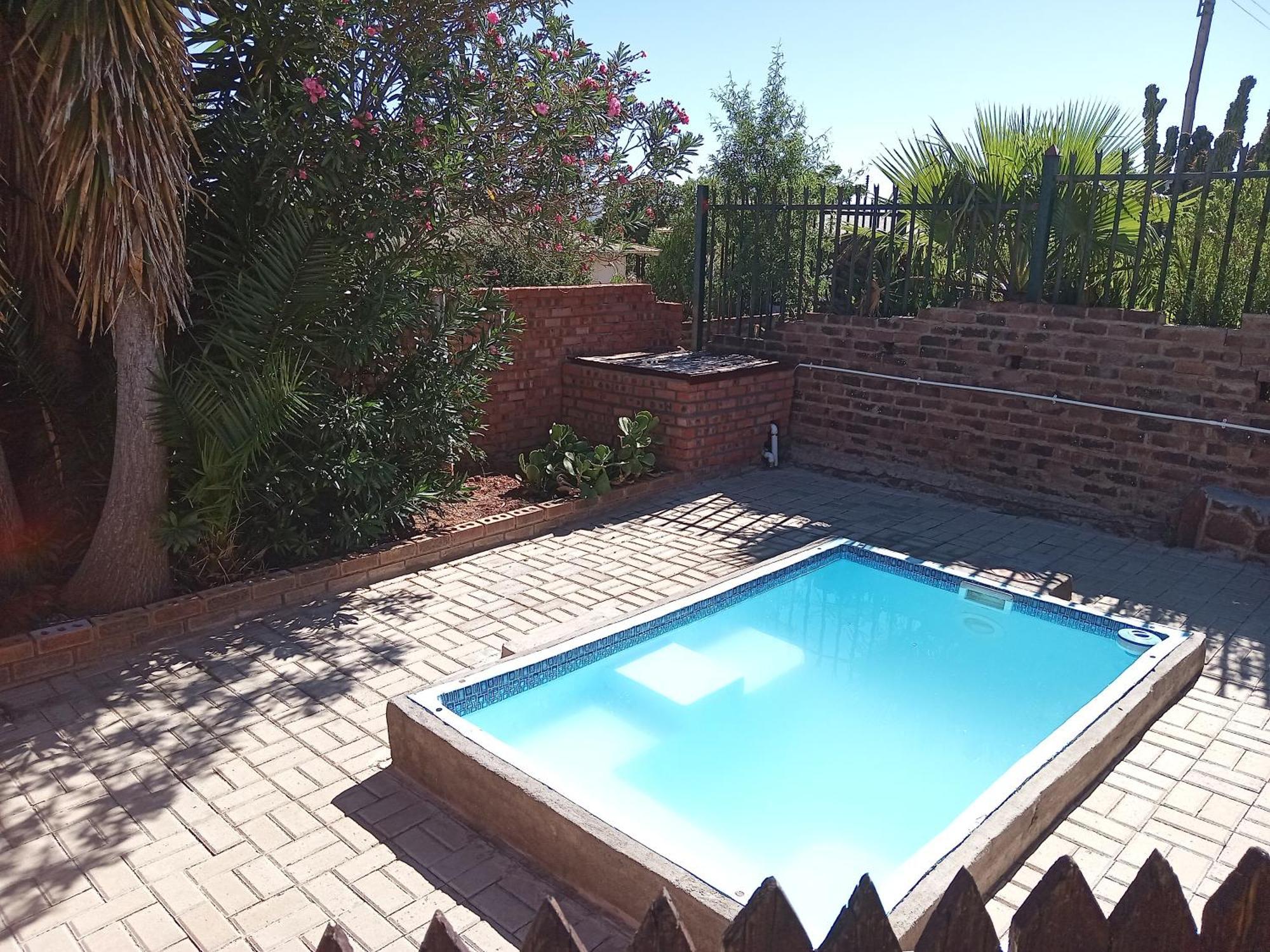 גרייפדאם Sunrose Group Of Guesthouses מראה חיצוני תמונה