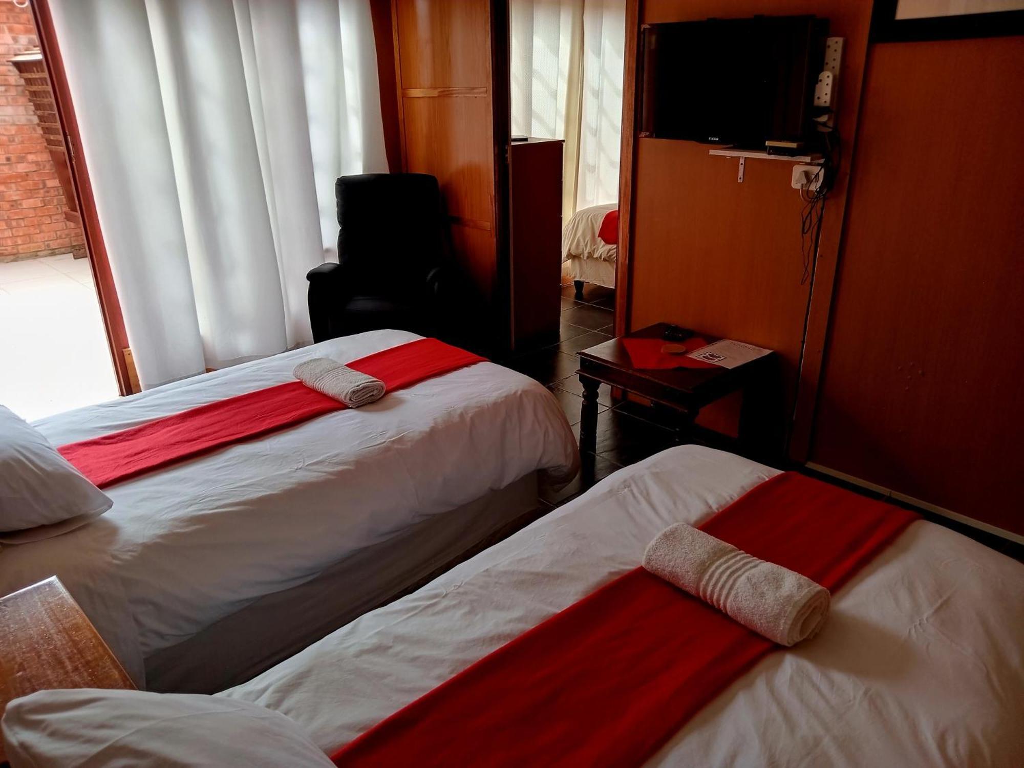 גרייפדאם Sunrose Group Of Guesthouses מראה חיצוני תמונה