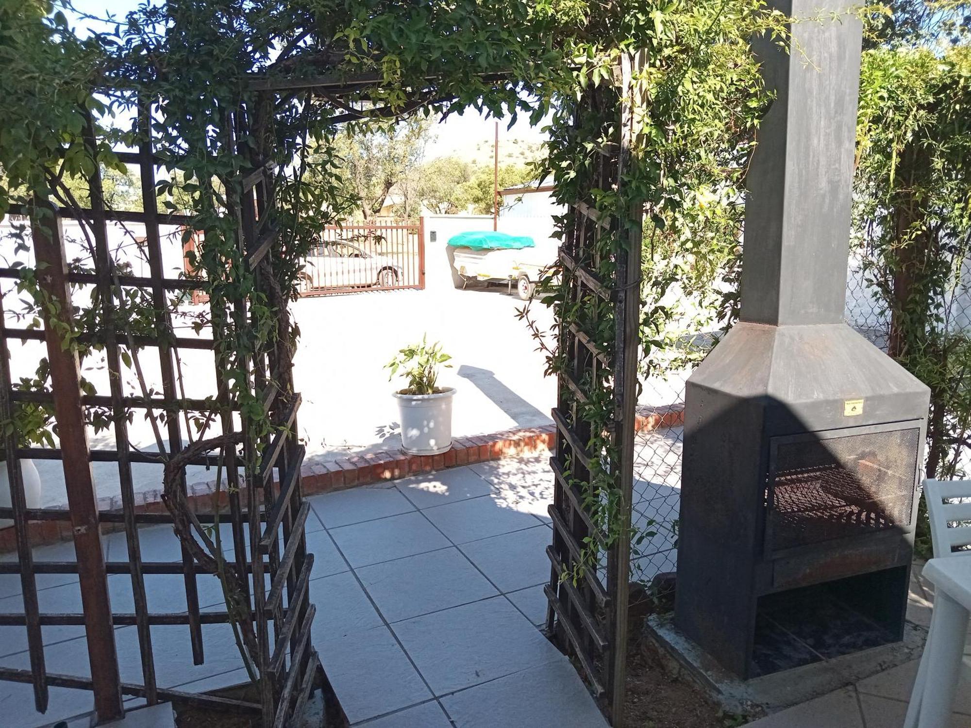 גרייפדאם Sunrose Group Of Guesthouses מראה חיצוני תמונה