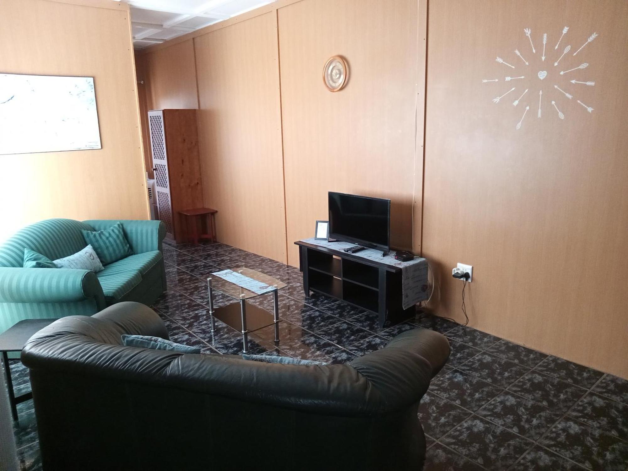 גרייפדאם Sunrose Group Of Guesthouses מראה חיצוני תמונה