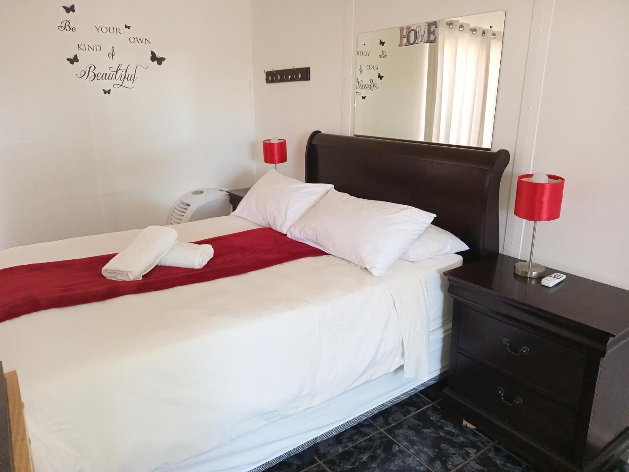 גרייפדאם Sunrose Group Of Guesthouses מראה חיצוני תמונה