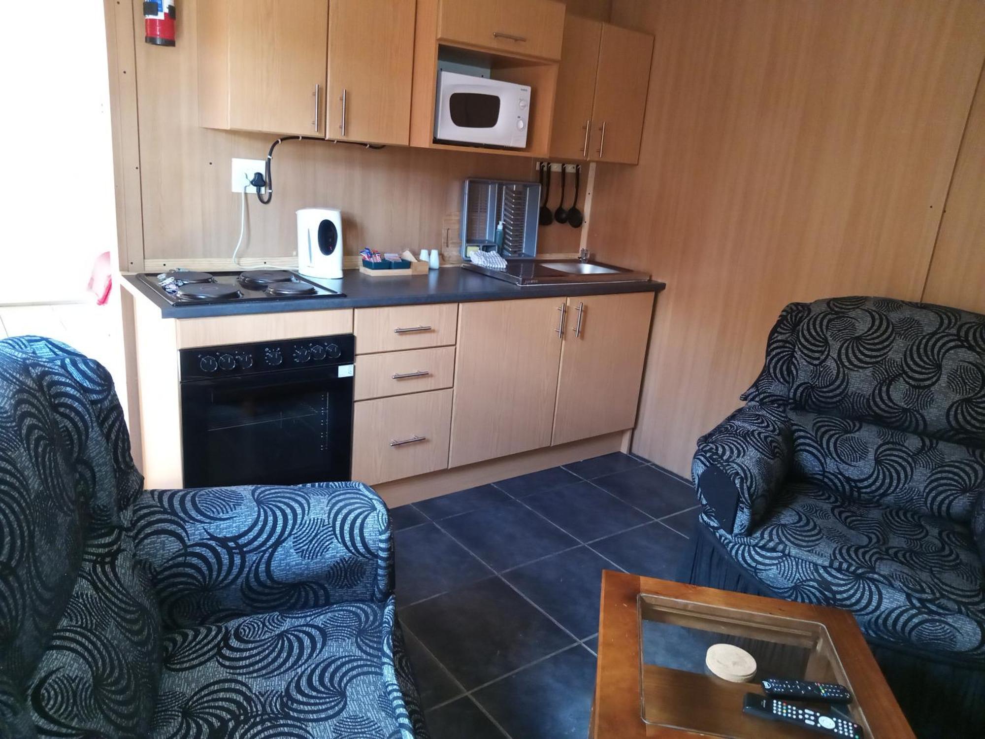 גרייפדאם Sunrose Group Of Guesthouses מראה חיצוני תמונה